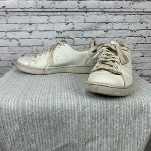 Adidas | Classic White Casual Sneakers size 7.5